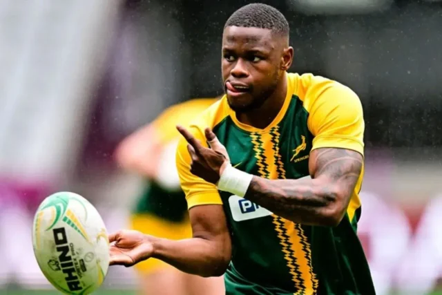 Sharks rugby transfer news, Springboks fullback Japan sabbatical, Japan Rugby League One transfers, Hollywoodbets Sharks squad news, Zekhethelo Siyaya fullback. Done Deal: Aphelele Fassi Signs Sharks Extension with Japan Sabbatical Clause. Aphelele Fassi Japan contract