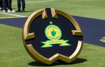 Zimbabwean Shockwave: Ambitious Scottland FC Table Lucrative R4.1M Bid for Sundowns Icon Peter Shalulile Mamelodi Sundowns transfer news 2026, Peter Shalulile contract expiration, Zimbabwe Premier Soccer League champions, Khama Billiat Knowledge Musona Scottland FC, FARPost transfer rumors. Shock Move: Mamelodi Sundowns Star Targeted in R4.1m Transfer Scoop. Peter Shalulile Scottland FC transfer