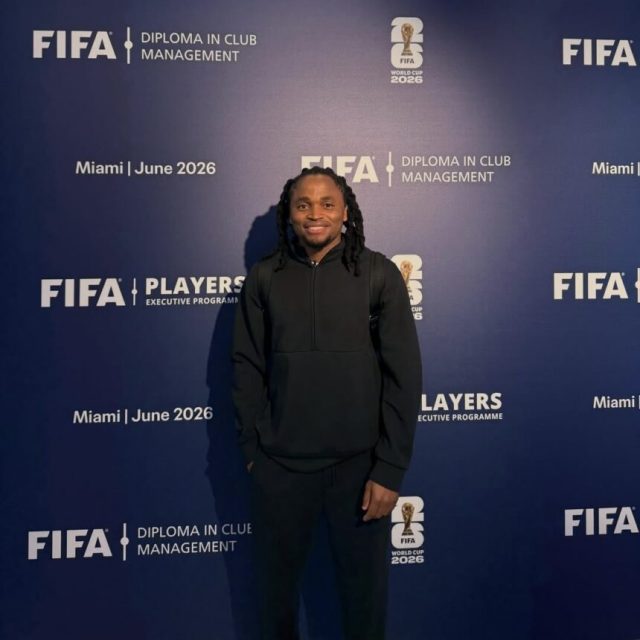 FIFA Players Executive Programme, Kaizer Chiefs news, Siphiwe Shabba Tshabalala 2010, South African soccer executives, life after football players. Bafana Icon Siphiwe Tshabalala Graduates From Elite FIFA Executive Programme.