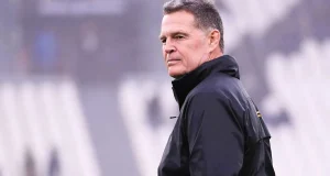 Rassie Erasmus Unpacks His Audacious Springbok Flyhalf Experiment and Lock Solution Quan Horn flyhalf experiment Bok 10, Riley Norton Junior Boks lock debut, Carlu Sadie tighthead prop France, Vincent Tshituka SA A captain, South Africa vs Barbarians Gqeberha, Hugo Broos rugby tactical changes. Rassie Erasmus Springbok selection questions