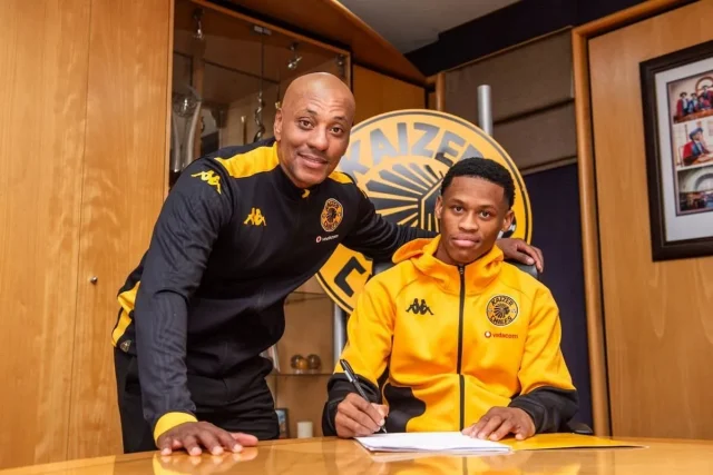 Kaizer Chiefs Free Agents: Every Free Transfer Signed in Past 12 Months Kaizer Chiefs free agents, Kaizer Chiefs transfer news, Thabo Moloisane, Fernando Da Cruz, Betway Premiership transfers. Kaizer Chiefs Free Agents: Every Free Transfer Signed in Past 12 Months