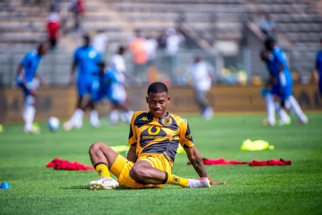 Deal Close: Ashley Du Preez Agrees Terms for Shock Kaizer Chiefs Exit Ashley Du Preez transfer news, Kaizer Chiefs transfer rumors 2026, Stellenbosch FC new signings, Langelihle Phili Kaizer Chiefs, Fernando Da Cruz squad clearout. Deal Close: Ashley Du Preez Agrees Terms for Shock Kaizer Chiefs Exit