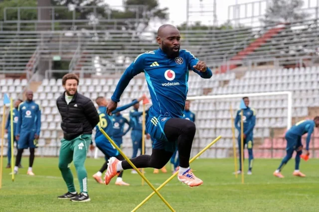 Makhehlene Makhaula Signs New Orlando Pirates Contract Extension Makhehlene Makhaula contract, Orlando Pirates transfer news, Abdeslam Ouaddou squad, Makhaula retirement, Betway Premiership champions. Makhehlene Makhaula Signs New Orlando Pirates Contract Extension.