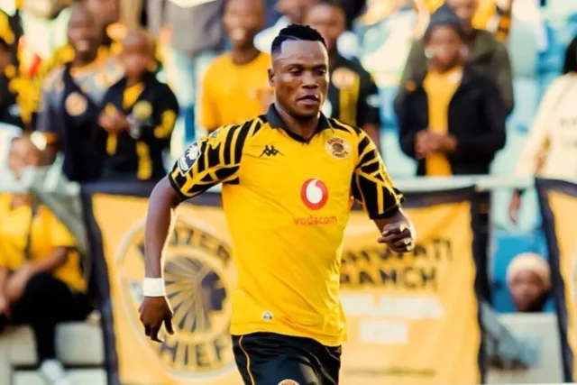 Kaizer Chiefs Closing in on Glody Lilepo Sale to Al Ahly Benghazi Lilepo personal terms, Kaizer Chiefs departures, Betway Premiership transfers, Mthokozisi Dube FARPost, Naturena updates. Glody Makabi Lilepo transfer, Kaizer Chiefs news, Al Ahly Benghazi