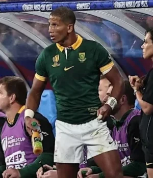 Manie Libbok Blasted Over Kicking Woes Despite Springboks’ 43-0 Demolition of Wales Manie Libbok Under Fire for Kicking Woes in Springboks’ Wales Win. Manie Libbok kicking, Springboks vs Wales 2026, Manie Libbok criticism. Vusi Moyo flyhalf, Springbok player debate, Rassie Erasmus flyhalf selection, Kings Park rugby news, South African rugby fans X