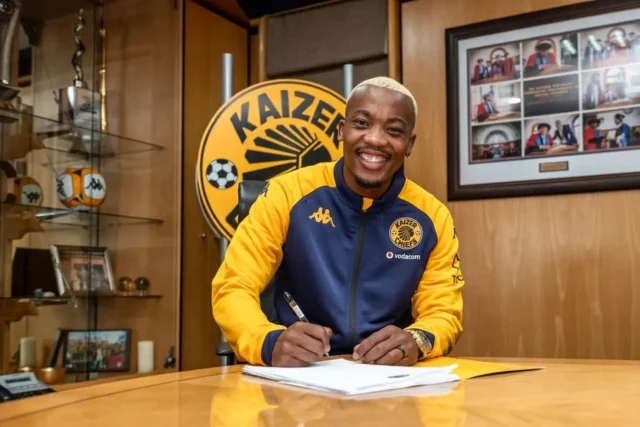 Kaizer Chiefs Double Injury Blow: Mayo and Mako Out for Season Opener Khanyisa Mayo injury update, Paseka Mako injury, Kaizer Chiefs season opener. Kaizer Chiefs vs Kruger United, Fernando Da Cruz squad depth, Betway Premiership 2026/27, Bradley Cross left back, Naturena news. Kaizer Chiefs Double Injury Blow: Mayo and Mako Out for Season Opener