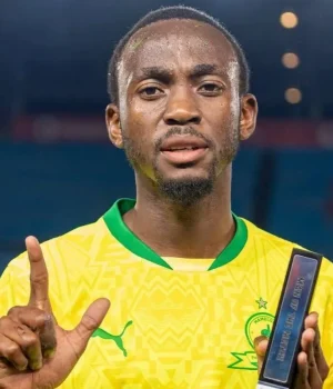 East African Blockbuster: Yanga SC Sign Mamelodi Sundowns Legend Peter Shalulile Peter Shalulile goals PSL, NBC Premier League transfer news, Yanga vs Simba transfer, Prince Dube replacement, CAF Champions League Yanga. Peter Shalulile Yanga SC, Peter Shalulile transfer, Young Africans SC news, Manqoba Mngqithi Yanga, Mamelodi Sundowns legend transfer.