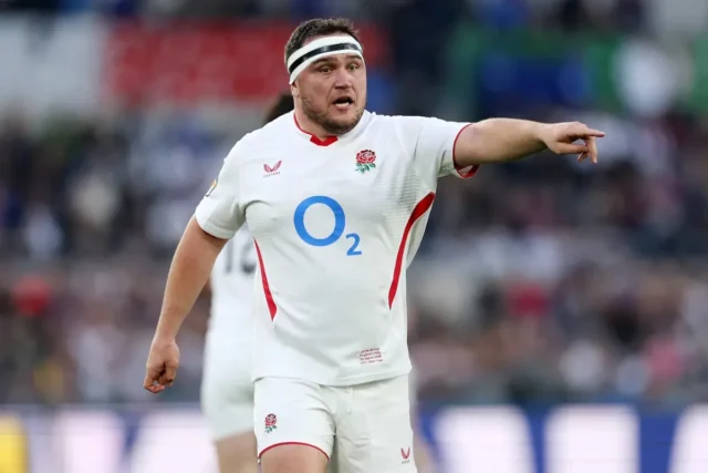 England Team to Face Springboks: Fin Smith Starts, Pollock Benched England team vs Springboks, Steve Borthwick, Fin Smith, Henry Pollock, Nations Championship rugby, Ellis Park kick off. England Team to Face Springboks: Fin Smith Starts, Pollock Benched