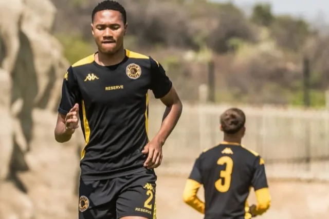 Kaizer Chiefs Exits: Long-Serving Staff and Youth Starlet Leave Naturena Kaizer Chiefs departures, Matthew Laubscher, Sima Bobo. Kaizer Chiefs news, Naturena exits, Amakhosi academy players, Omega Mdaka, Betway Premiership transfers