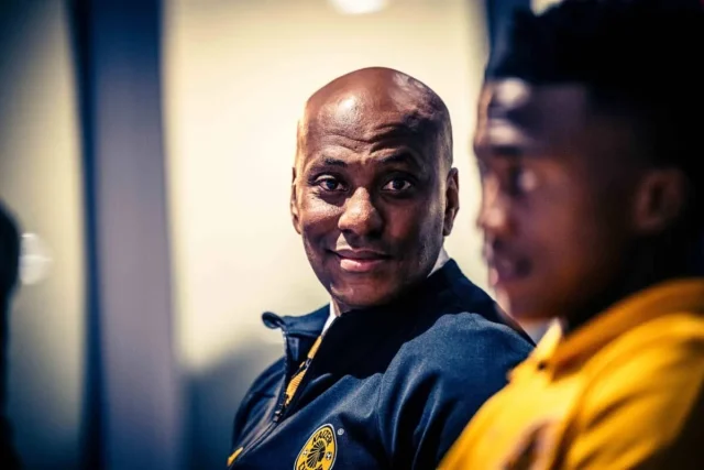Kaizer Chiefs Loan Xolani Cossa to Gomora United | Transfer News Xolani Cossa, Kaizer Chiefs loan news, Gomora United, Motsepe Foundation Championship, Bontle Molefe, Amakhosi transfers 2026. Kaizer Chiefs Loan Xolani Cossa to Gomora United | Transfer News