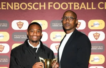 DEAL CLOSE: Langelihle Phili Lands in Joburg Ahead of Kaizer Chiefs Transfer Langelihle Phili, Kaizer Chiefs transfer news, Stellenbosch FC, Amakhosi transfer window, Betway Premiership, Naturena. Langelihle Phili Arrives in Joburg for Kaizer Chiefs Medical