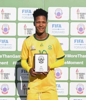 BAYERN CALLING: Orlando Pirates Target Emile Witbooi Earns European Trial with Bayern Munich Emile Witbooi, Bayern Munich trial, Orlando Pirates transfer news, Cape Town City FC, John Comitis, Betway Premiership, Emile Witbooi Chelsea trial. Emile Witbooi Bayern Munich Trial: Orlando Pirates Target Europe Move