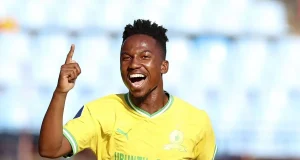 Mamelodi Sundowns Confirm Cassius Mailula Return in Major Bafana Bafana Boost Cassius Mailula. Cassius Mailula Sundowns. Mamelodi Sundowns. Cassius Mailula transfer. Cassius Mailula return. Sundowns latest signing. Sundowns transfer news. Mamelodi Sundowns transfers. Bafana Bafana. Cassius Mailula Toronto FC. Cassius Mailula Wydad. Rulani Mokwena. Peter Shalulile. Tashreeq Matthews. Iqraam Rayners. Brayan León. PSL transfer news. South African football. Sundowns news 2026