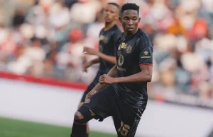 Four Betway Premiership Showdowns to Watch Tonight Betway Premiership fixtures. Betway Premiership fixtures tonight. Betway Premiership today. Kaizer Chiefs vs Sekhukhune United. AmaZulu vs Orlando Pirates. Orlando Pirates fixtures. Kaizer Chiefs fixtures. PSL fixtures 2026. South African football. Betway Premiership 2026. PSL today. Betway Premiership results. Mamelodi Sundowns. Orlando Pirates. Kaizer Chiefs. Sekhukhune United. AmaZulu FC. South African Premier Soccer League. Betway Premiership fixtures tonight