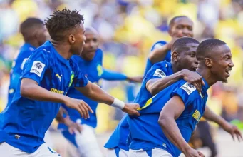 Pirates Lead, Chiefs Second — Sundowns Can Shake Up the Title Race Mamelodi Sundowns. Orlando Pirates. Kaizer Chiefs. Marumo Gallants. Betway Premiership. PSL standings, Betway Premiership standings. Sundowns latest news. Sundowns title race. Sundowns vs Gallants, PSL 2026/27. Miguel Cardoso. Cassius Mailula. Mamelodi Sundowns vs Marumo Gallants