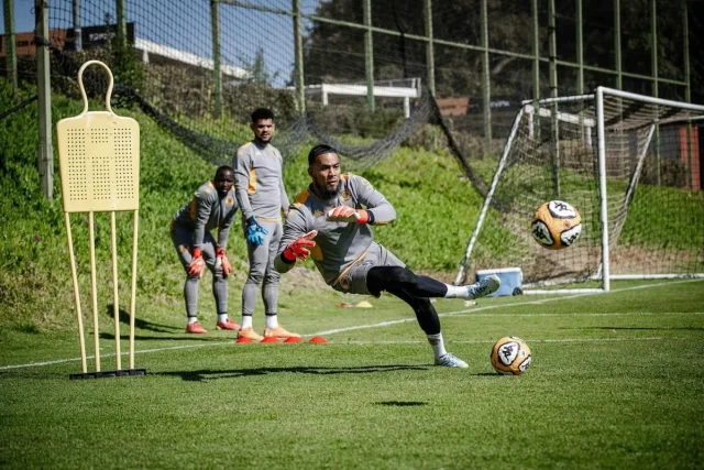 Kaizer Chiefs Legend Brian Baloyi Questions Brandon Petersen’s Form Brandon Petersen. Brian Baloyi. Brandon Petersen latest news. Kaizer Chiefs goalkeeper. Kaizer Chiefs goalkeeper debate. Renaldo Leaner. Bruce Bvuma. Kaizer Chiefs news. Kaizer Chiefs latest. Fernando Da Cruz. Kaizer Chiefs vs Richards Bay. Betway Premiership. PSL news