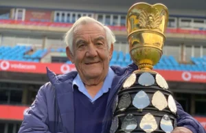 Frik du Preez: The Oldest Living Springbok and a True South African Rugby Icon Oldest living Springbok. Frik du Preez age. Frik du Preez Springbok career. Frik du Preez 90 years old. oldest Springbok player. Springbok legends. South African rugby legends. Frik du Preez biography. Springboks history. South African Rugby Player of the Century.
