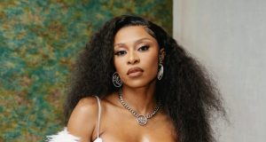 “Pearl Is My Forever Girl”: DJ Zinhle Sets the Record Straight on Her Friendship with Pearl Thusi DJ Zinhle, Pearl Thusi, L-Tido Podcast, DJ Zinhle friendship, Moozlie, South African celebrity news. DJ Zinhle Clarifies Pearl Thusi Friendship Rumors on L-Tido Podcast