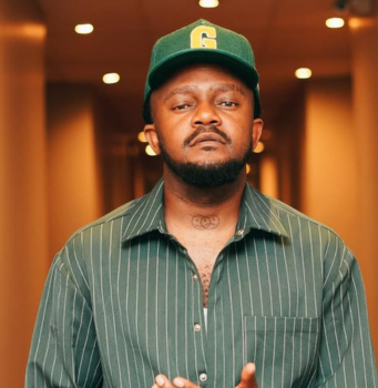 Kwesta Finally Releases the Official “Out of Love” Music Video Featuring Amanda Black Kwesta. Kwesta Out of Love Out of Love music video. Kwesta Amanda Black. Amanda Black. Kwesta new music video. The Big Bro Theory. Kwesta 2026. South African hip hop. SA Hip Hop. Kwesta latest news. South African music. Hip hop music video. Mzansi music. Touchline.