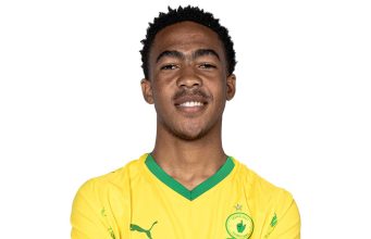 Mamelodi Sundowns Secure Thato Sibiya’s Future With New Long-Term Deal Thato Sibiya. Thato Sibiya latest news. Mamelodi Sundowns news. Thato Sibiya Lille. Sundowns transfer news. Mamelodi Sundowns transfers. Thato Sibiya contract. Thato Sibiya loan. Lille OSC. Lille transfer news. Sundowns young players. South African football. PSL transfer news. Ligue 1.