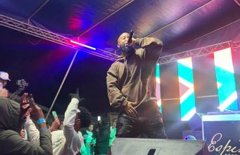 Cassper Nyovest Promises to Bring the Party Back as He Prepares to Host the 2026 SAMA Cassper Nyovest. Cassper Nyovest SAMAs. 2026 SAMAs. South African Music Awards. Cassper Nyovest host. Sun City SAMAs. South African music. Hip hop news Entertainment news. Music awards South Africa. Latest music news. SA entertainment.