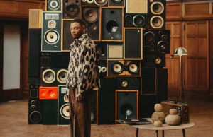Yanga Chief Flies South Africa’s Flag on Hennessy Cypher 2026 Alongside Africa’s Hip-Hop Elite Yanga Chief. Yanga Chief Hennessy Cypher. Hennessy Cypher 2026. Hennessy Cypher. South African hip hop. Yanga Chief 2026. African hip hop. Maglera Doe Boy. A-Reece. Sarz producer. African rappers. Mzansi hip hop. South African rap Hip hop news. Hennessy South Africa. Social Media Promo Cap.