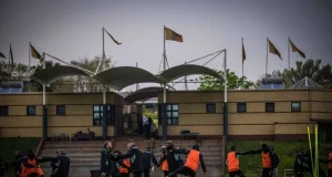 Kaizer Chiefs’ preparations hit by lightning ahead of crucial Siwelele clash Kaizer Chiefs vs Siwelele. Kaizer Chiefs latest news. Kaizer Chiefs injury news. Kaizer Chiefs preparations. Kaizer Chiefs Betway Premiership. Siwelele FC. Kaizer Chiefs vs Siwelele prediction. Kaizer Chiefs starting XI. Fernando Da Cruz. Betway Premiership. Chiefs fixtures