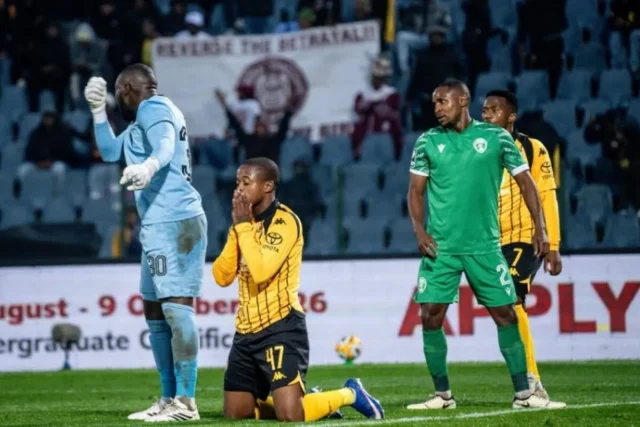 Kaizer Chiefs Beat Siwelele 3-2 to Maintain Unbeaten Betway Premiership Start Kaizer Chiefs vs Siwelele FC. Kaizer Chiefs. Siwelele FC. Kaizer Chiefs latest news. Kaizer Chiefs result. Fernando Da Cruz. Mfundo Vilakazi. Wandile Duba. Faiz Abrahams. Michael N’Guessan. Betway Premiership. Kaizer Chiefs unbeaten. Chiefs young players. PSL news. South African football