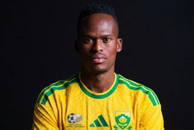 Sundowns Beat Pirates to Sign Bafana Star Thabang Matuludi? Thabang Matuludi Sundowns. Thabang Matuludi transfer. Mamelodi Sundowns transfer news, Orlando Pirates transfer news. Polokwane City. Bafana Bafana. Thabang Matuludi. Betway Premiership transfers. Sundowns latest news. Pirates latest news. South African football transfers. Hugo Broos. 2026 FIFA World Cup. Bafana Bafana right-back
