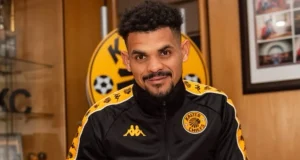 Renaldo Leaner Set for Kaizer Chiefs Opportunity After Brandon Petersen Injury Renaldo Leaner, Kaizer Chiefs goalkeeper, Brandon Petersen injury, Kaizer Chiefs news, Amakhosi news, Kaizer Chiefs vs Golden Arrows, Betway Premiership, Bafana Bafana, Renaldo Leaner stats.