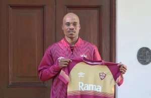 Darrel Matsheke Returns to Stellenbosch FC for Second Spell Darrel Matsheke, Stellenbosch FC, Kaizer Chiefs, Matsheke return, Betway Premiership, PSL, Carling Knockout, TS Galaxy, South African football, PSL transfers, Stellenbosch news