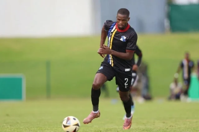 Bulelani Sigomoshe, Orlando Pirates, Pirates transfer news, Milford FC, Orlando Pirates signing, Pirates 13th signing, Buccaneers, Orlando Pirates right-back, PSL, PSL transfer news, South African football, Pirates news