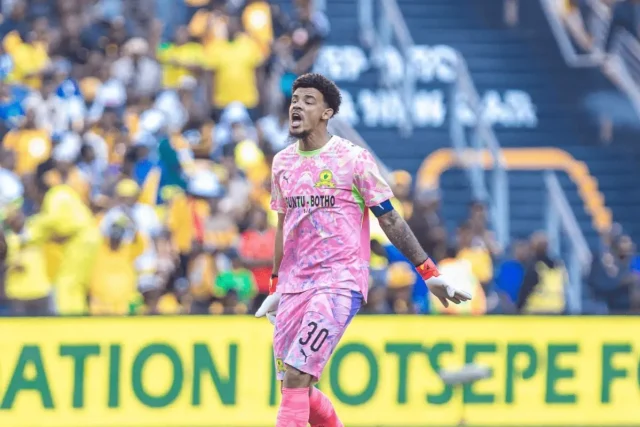 PSL Title Race: Mamelodi Sundowns Lead Cut to One Point Mamelodi Sundowns PSL lead. PSL title race. Mamelodi Sundowns. Orlando Pirates. Betway Premiership. PSL standings. Kaizer Chiefs. AmaZulu. South African football. PSL table. Orlando Pirates vs Sundowns. PSL latest news