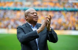 Thomas Sweswe Reveals Bobby Motaung’s Role in Kaizer Chiefs’ Trophy-Winning Era Bobby Motaung Kaizer Chiefs, Thomas Sweswe, Kaizer Chiefs, Bobby Motaung role, Kaizer Chiefs trophies, Chiefs trophy drought, Amakhosi, Kaizer Chiefs history