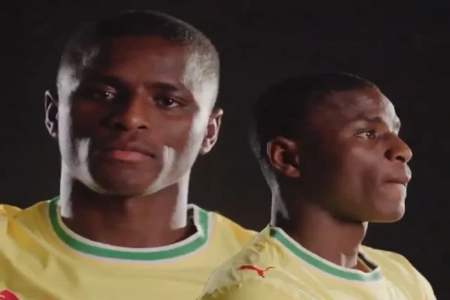 Sundowns Complete Deadline-Day Signing of Wandile Dube Wandile Dube Sundowns. Mamelodi Sundowns transfer news, Wandile Dube transfer, Sundowns deadline day signing, AmaZulu defender, Orlando Pirates transfer target, Khulumani Ndamane, Sundowns defence