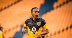 Hlompho Kekana Questions Nkosingiphile Ngcobo’s Progress at Kaizer Chiefs Nkosingiphile Ngcobo, Hlompho Kekana, Kaizer Chiefs, Nkosingiphile Ngcobo Chiefs, Chiefs midfielder, Kaizer Chiefs news, PSL news, Amakhosi