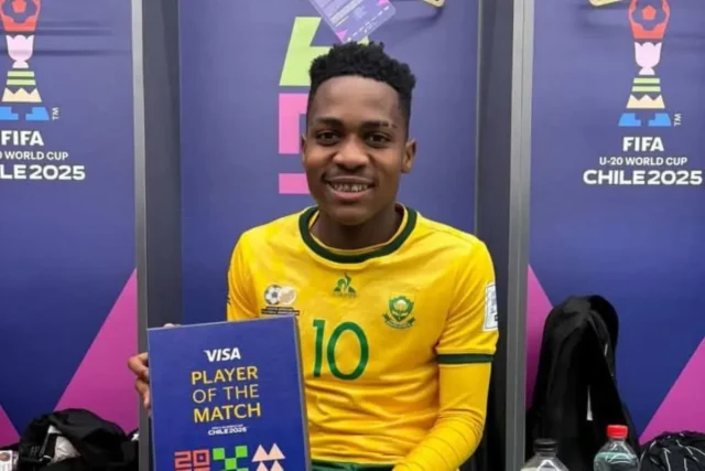 Tsepo Masilela Challenges Kaizer Chiefs Star Mfundo Vilakazi to Step Up Mfundo Vilakazi. Tsepo Masilela. Kaizer Chiefs. Mfundo Vilakazi latest. Kaizer Chiefs youngsters. Kaizer Chiefs attack. Fernando Da Cruz. Kaizer Chiefs news. Amakhosi. PSL news. South African football. Mfundo Vilakazi goals. Kaizer Chiefs transfer news