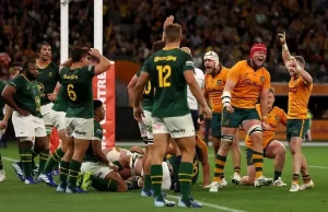 Three Big Lessons From Perth as Wallabies Shock Springboks Springboks, Wallabies, Wallabies vs Springboks, SAvAUS, South Africa rugby, Australia rugby, Rassie Erasmus, Les Kiss, Ryan Lonergan, Aphelele Fassi, Len Ikitau, Handre Pollard, Rugby Championship, Rugby World Cup 2027, Rugby news, Springbok news, Wallabies news