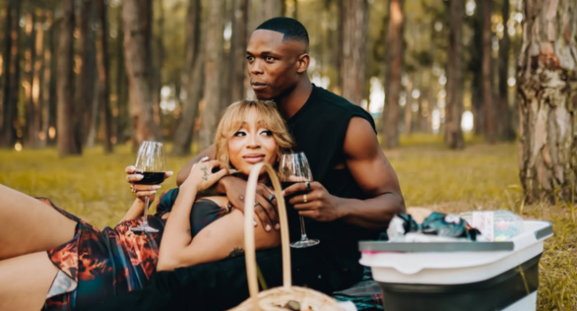 Nadia Nakai and Toss Announce Joint EP Do’s and Dont’s Nadia Nakai Toss EP. Nadia Nakai and Toss. Do’s and Dont’s EP. Nadia Nakai new music. Toss new music. Nadia Nakai EP. Toss EP. Nadia Nakai Toss collaboration. South African hip-hop. Amapiano. SA hip-hop. Nadia Nakai latest news. Toss latest news. Do’s and Dont’s release date. South African music