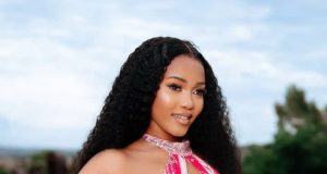 Zee Nxumalo Set to Make Top Billing Debut for Glamour Magazine Shoot Zee Nxumalo, Top Billing, Zee Nxumalo Glamour, Glamour magazine photoshoot, SABC 3, South African music. Zee Nxumalo Makes Top Billing Debut for Glamour Magazine Shoot. Zee Nxumalo Top Billing