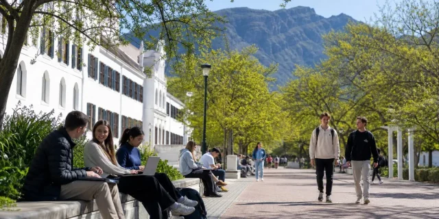 South African university students. School-to-university transition. First-year university challenges. University workload South Africa. Mathematics skills at university. first-year student support. Stellenbosch University engineering. University of Cape Town computer science. AI in university education. South African higher education. South African universities first-year students