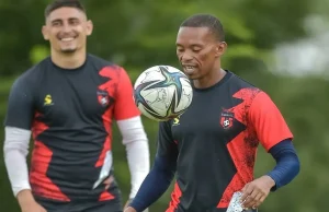 Sundowns legend Vuyo Mere predicts 3-1 win over Pirates in MTN8 final Vuyo Mere, Sundowns, Orlando Pirates, Sundowns vs Pirates, MTN8 final, MTN8 2026, Vuyo Mere prediction, Sundowns prediction, Pirates prediction, Moses Mabhida Stadium, PSL