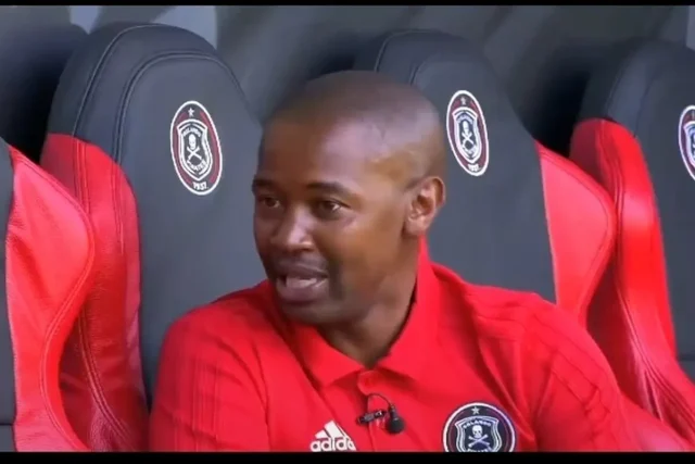 Orlando Pirates Legends Joseph Makhanya and Issa Sarr Leave Pele Pele FC Joseph Makhanya leaves Pele Pele FC; Orlando Pirates. Joseph Makhanya. Issa Sarr. Pele Pele FC. Orlando Pirates legends. Orlando Pirates feeder team. Pirates DDC. Roscoe Krieling. Mohau Nkota. Relebohile Mofokeng. Mbekezeli Mbokazi. ABC Motsepe League. Motsepe Foundation Championship. Orlando Pirates academy