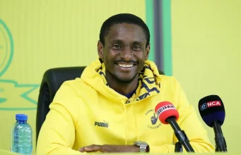 Rulani Mokwena Caught in the Middle: Divided Loyalties Ahead of Sundowns vs. Pirates MTN8 Final Rulani Mokwena, Mamelodi Sundowns, Orlando Pirates, MTN8 final, Moses Mabhida Stadium, Pyramids FC, Premier Soccer League.Rulani Mokwena, Mamelodi Sundowns, Orlando Pirates, MTN8 final, Moses Mabhida Stadium, Pyramids FC, Premier Soccer League.