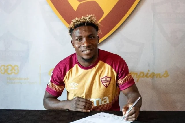 stellenbosch-fc-sign-nigerian-midfielder-lateef-kazeem Lateef Adeyanju Kazeem. Stellenbosch FC new signing. Stellenbosch FC transfer news. Nigerian midfielder in South Africa. Stellenbosch FC Kaizer Chiefs. Lateef Kazeem transfer. Betway Premiership transfer news. Gavin Hunt Stellenbosch FC. Stellenbosch FC squad 2026/27