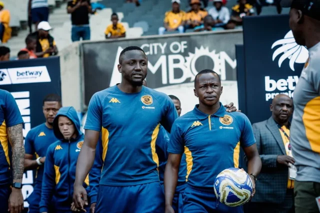 Kaizer Chiefs injury update Kaizer Chiefs Injury Update: Four Players Out vs Stellenbosch. Kaizer Chiefs face four injury absences ahead of Stellenbosch FC. Get the latest news on Lebohang Maboe, Brandon Petersen, Ndlovu and Phili.