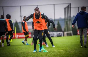 Chiefs Injury Check: Maboe Doubtful, Ndlovu Sidelined, Baartman Edging Back Kaizer Chiefs injury news. Lebohang Maboe injury, Siphesihle Ndlovu injury, Luke Baartman Chiefs, Kaizer Chiefs vs Stellenbosch, Chiefs team news October 2026, Brandon Petersen knee injury, Langelihle Phili injury, Chiefs news and rumours, Betway Premiership Chiefs
