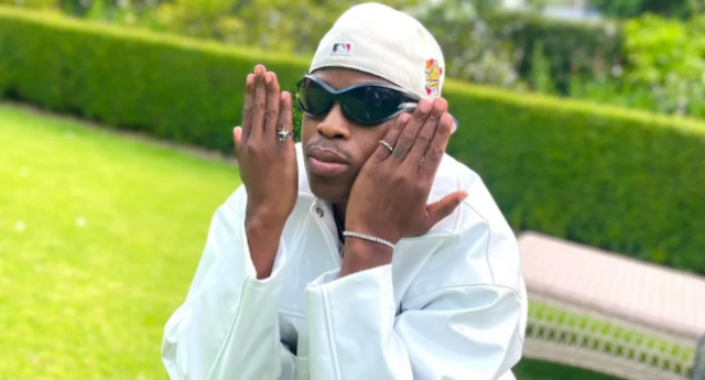 Big Xhosa and Lwando Tease New Maskandi Collaboration Big Xhosa, Lwando, Big Xhosa new song, Big Xhosa Maskandi, Lwando new song. Big Xhosa and Lwando, South African Maskandi, Maskandi music, Big Xhosa latest music, Big Xhosa “Song of the Year”, South African music, isiXhosa music, Big Xhosa collaboration