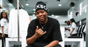 Loatinover Pounds gets a major Pretoria co-sign as Galxboy founder rates ‘Ground 2 Glory’ 10/10 Loatinover Pounds, Ground 2 Glory, Thatiso Dube, Galxboy, Ground 2 Glory album, Loatinover Pounds album. South African hip hop, Pitori hip hop, Pray 4 Pitori, A-Reece, Focalistic, Sosh Plata, Loatinover Pounds new album, SA hip hop news, Pretoria music