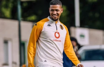 Dortley, Tshabalala and Duba Show the Beauty of Positive Football Ahead of the Soweto Derby Kaizer Chiefs attacking play. Wandile Duba, Dortley Kaizer Chiefs, Tshabalala football, Kaizer Chiefs analysis, Soweto Derby, progressive passing, attacking football tactics, defensive organisation